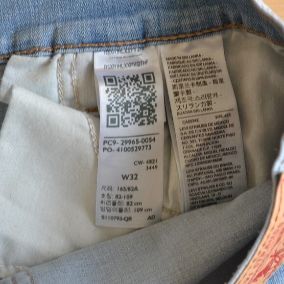 Levi's Denim Jean Mid Length Shorts Size 32 Blue - Picture 5 of 5